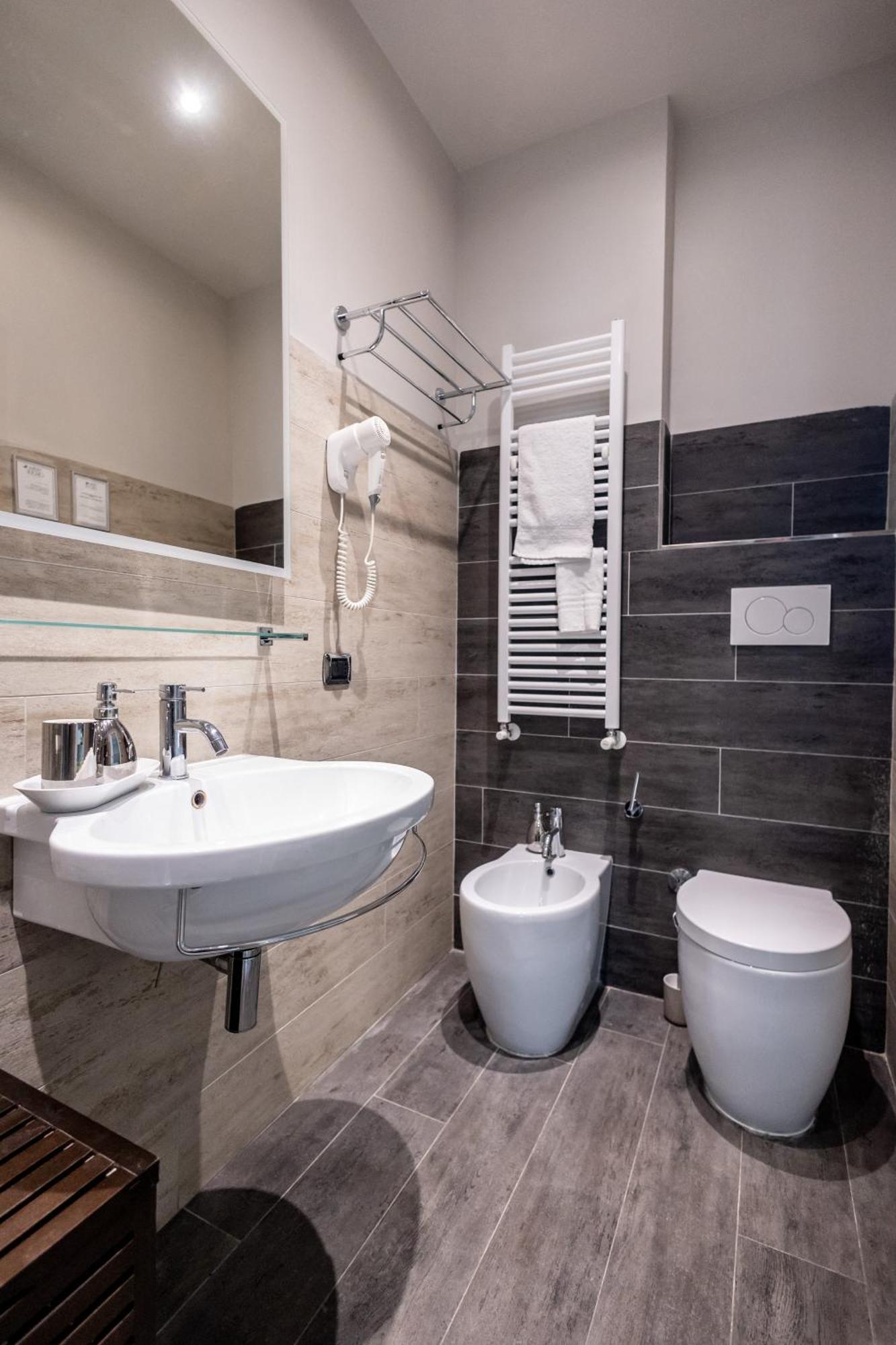 Mybedcavour Hotel Rome Exterior photo